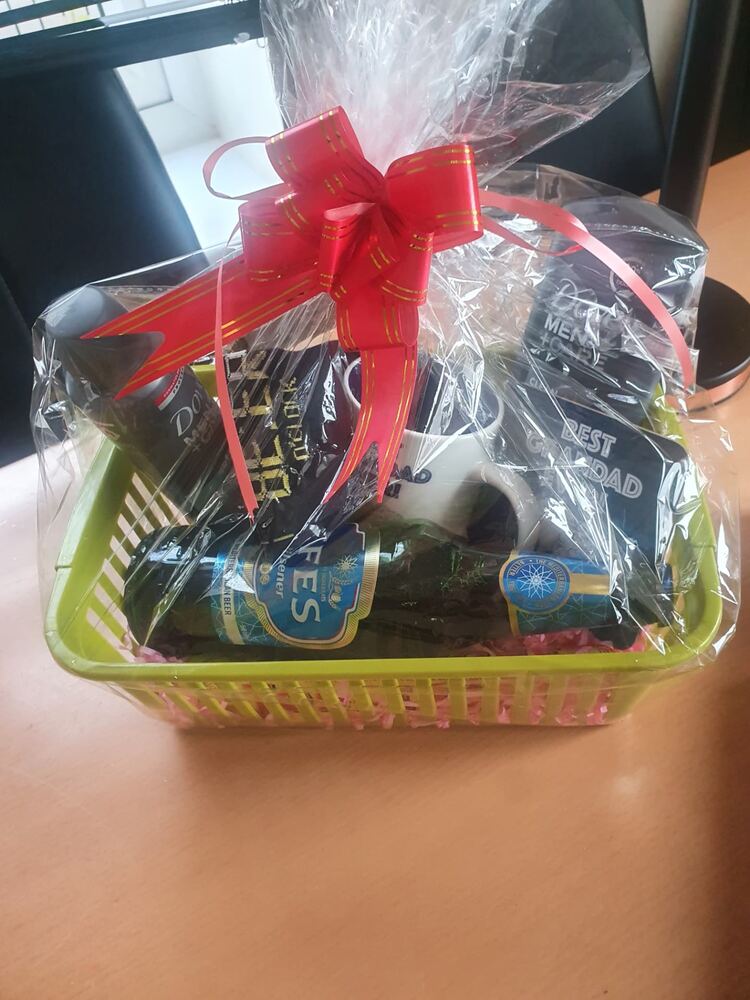 Hand-tied hamper 69