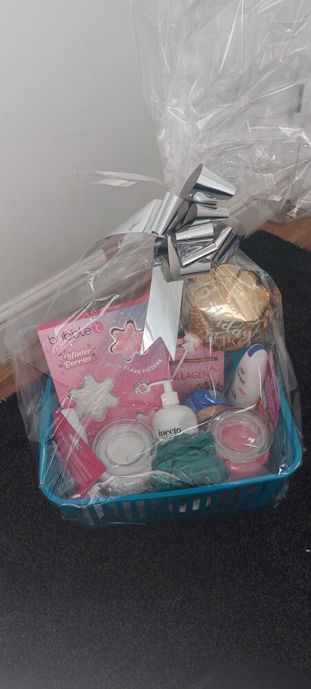 Hand-tied hamper 13