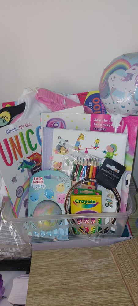 Hand-tied hamper